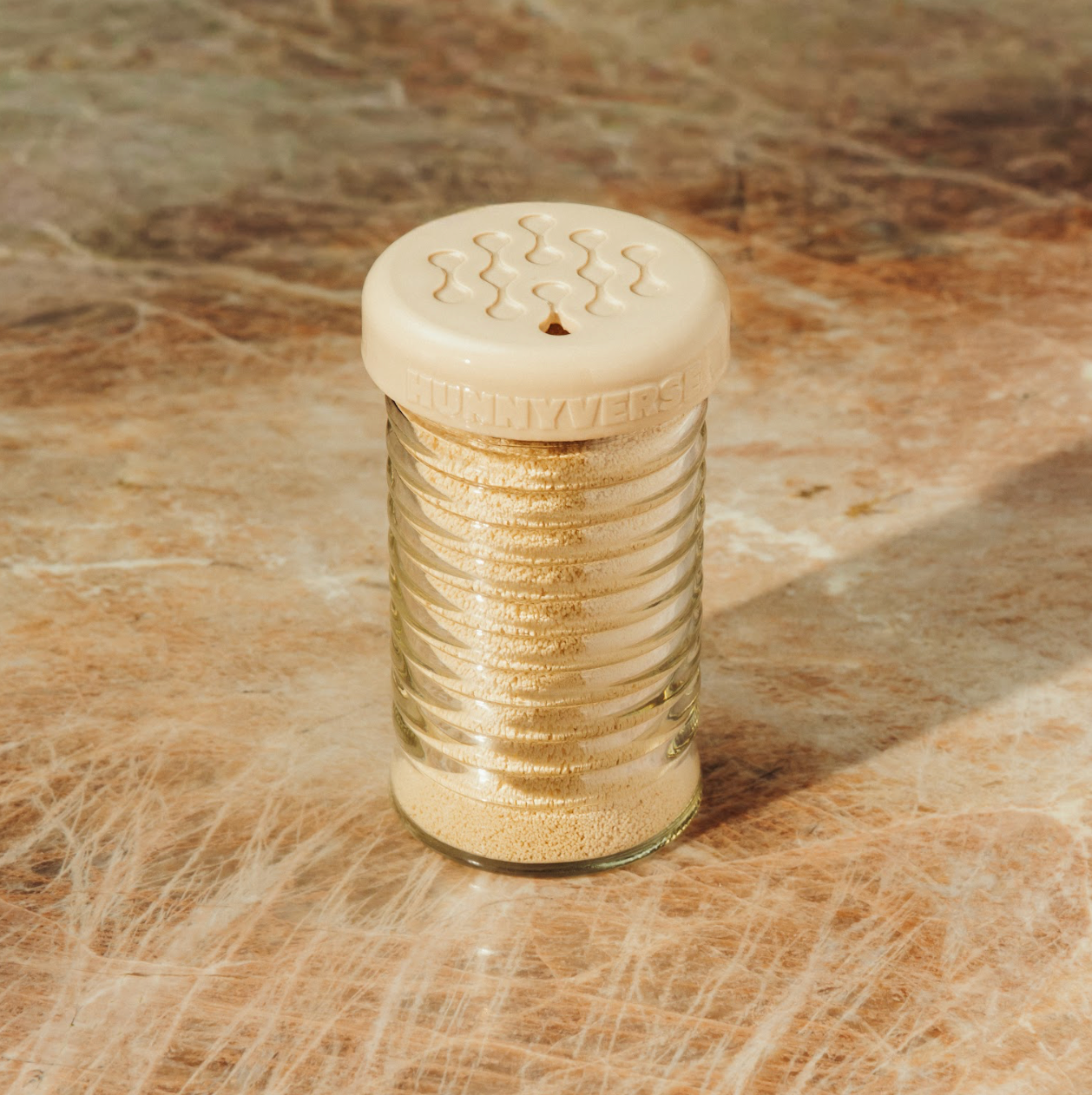 Hunnyverse Retro Pourer